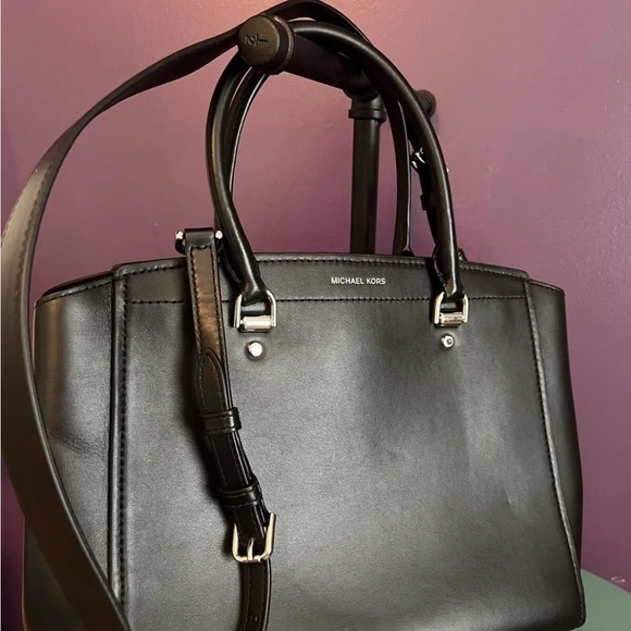 Michael Kors handbag EUC - Picture 11 of 11